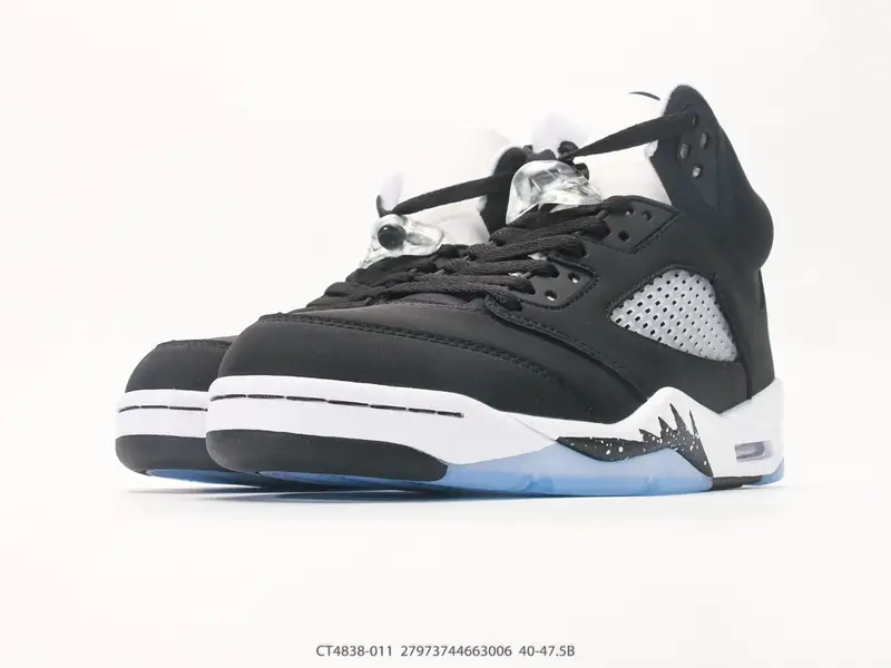 Air Jordan 5 Retro "Oreo" AJ5 乔5 奥利奥 #鞋款以黑、白主色调呈现，注入些许水泥灰点缀 CT4838-011 #27973744663006